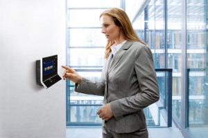 Absensi Pendeteksi Wajah di Pemkab Bolmong Tertunda Karena Masih Error